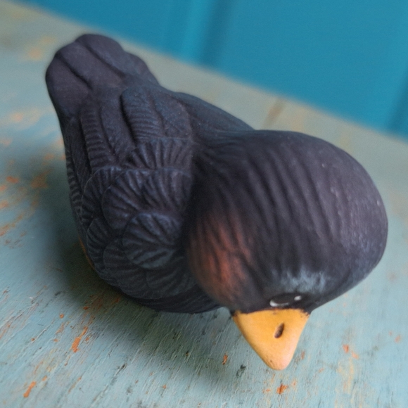 Vintage Porcelain Bird Tiny Figurine Bord Lover Gift Collectible Knick Nack - Picture 11 of 16